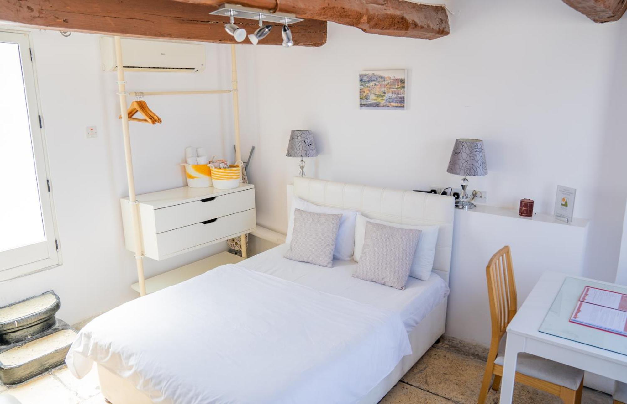 Vallettastay Skyline Sea View Studio Bagian luar foto